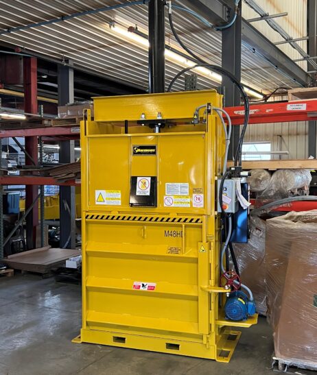 midsized vertical baler